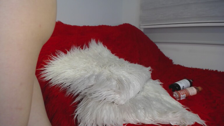 Miia_sttone's Streamate show and profile