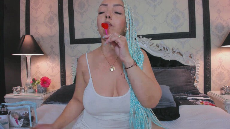 MadisonBecker's Streamate show and profile