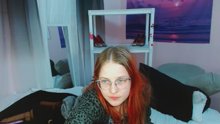 FoxyLilly's Streamate show and profile