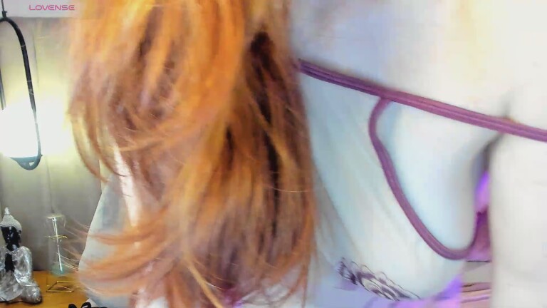 GingerSun's Streamate show and profile