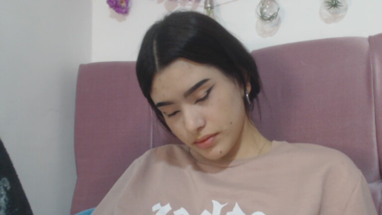 ZakuraPrincess's Streamate show and profile