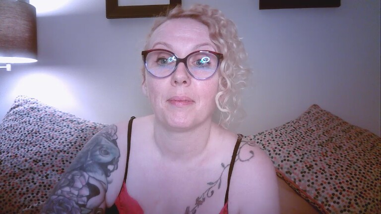 OrlaFox's Streamate show and profile