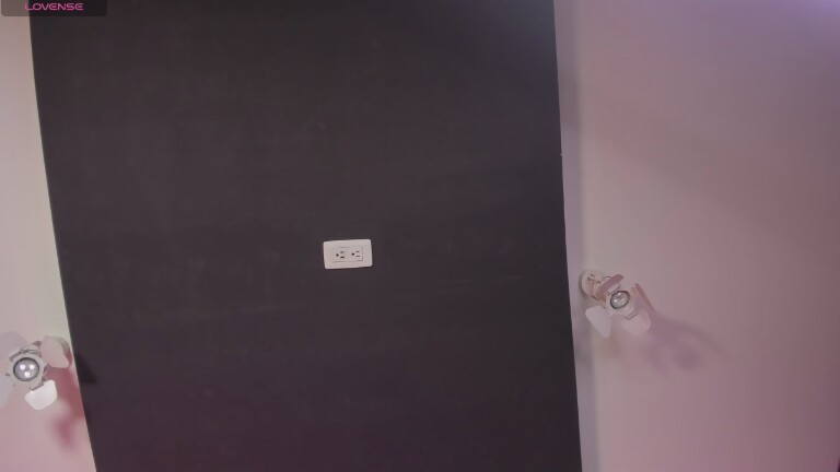 MariAndyuli's Streamate show and profile