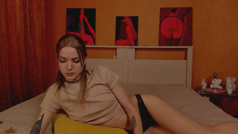 Alyonaqueenn's Streamate show and profile