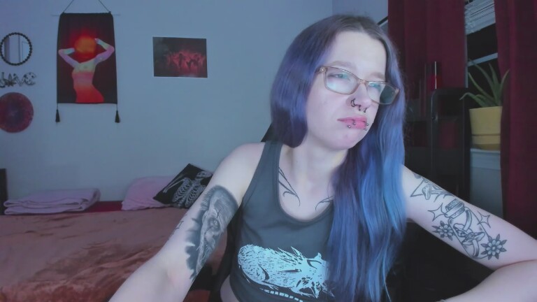 NikkiVill's Streamate show and profile