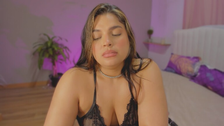 Maxinekinky's Streamate show and profile