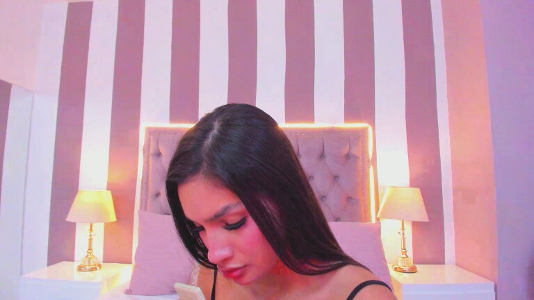 AuraClark's Streamate show and profile