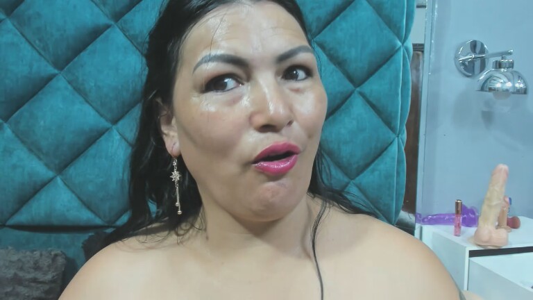 PENELOPELEWIS40's Streamate show and profile