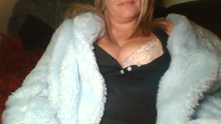 Kinkypixie41's Streamate show and profile