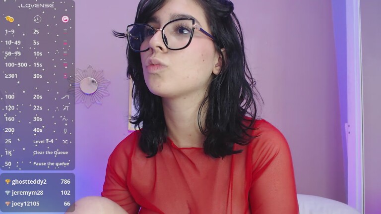 HellaKuspokka's Streamate show and profile