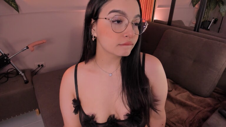 BellaSophiee's Streamate show and profile
