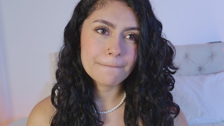 Daphnegb's Streamate show and profile