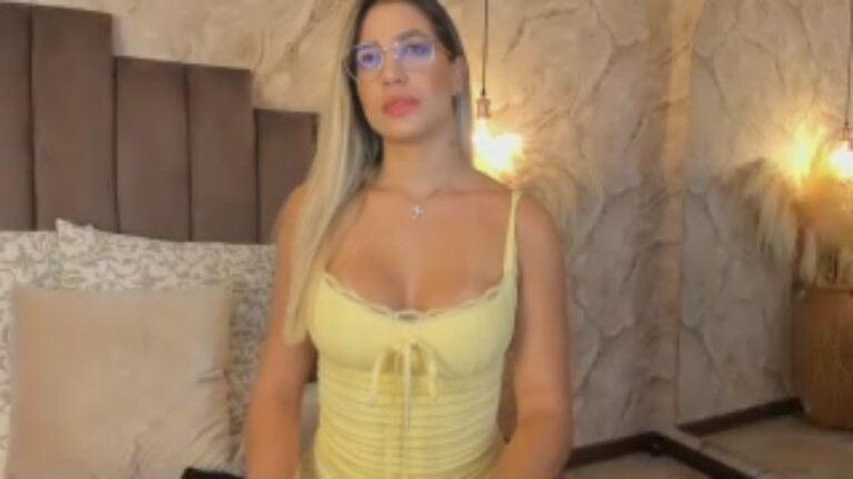 AlinaaVolkov's Streamate show and profile