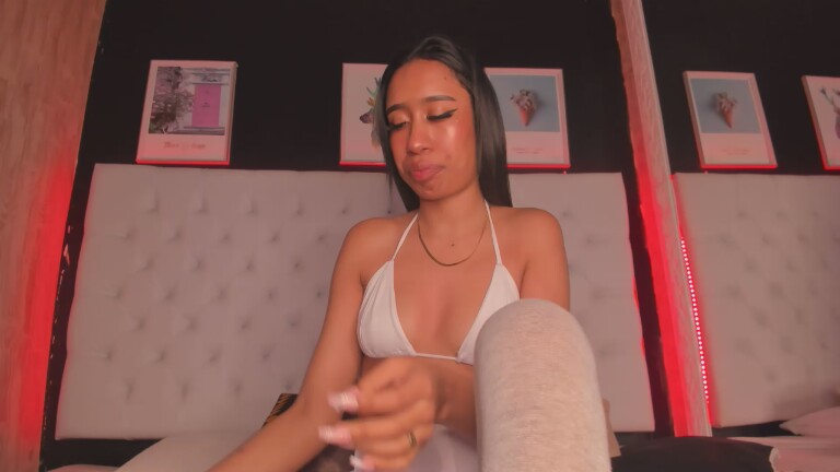 NaslyStone's Streamate show and profile