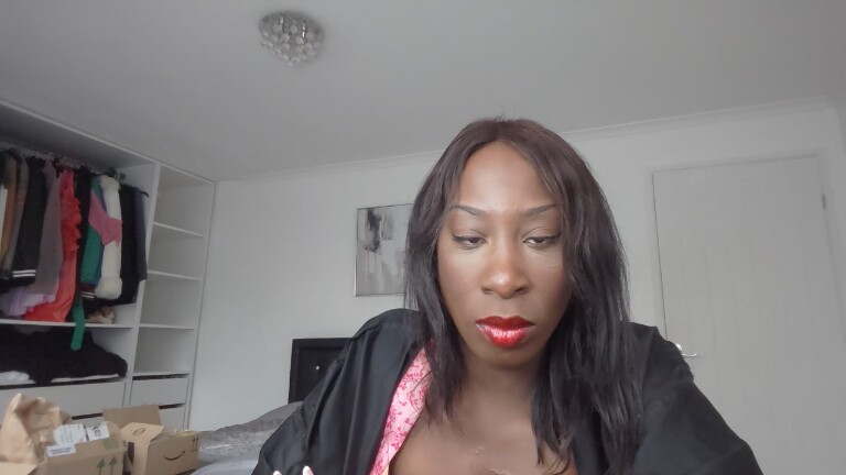 EnglishGoddessDestinyBlack's Streamate show and profile