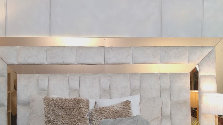 EmmyJackson's Streamate show and profile