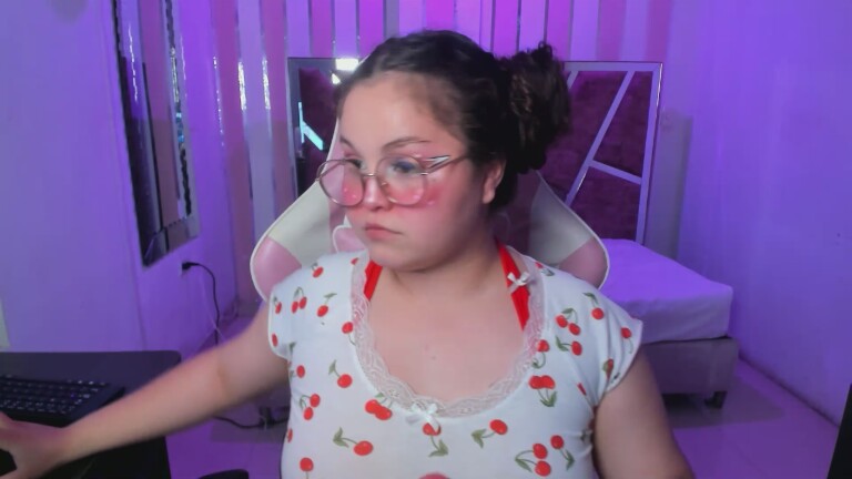 ShylySweet18's Streamate show and profile