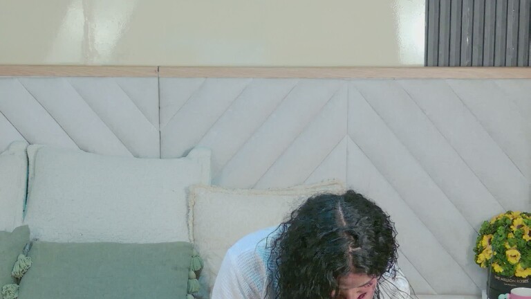 KarinaSanz's Streamate show and profile