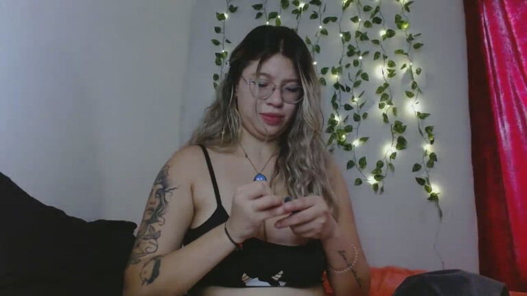 ScarlethBrooks's Streamate show and profile