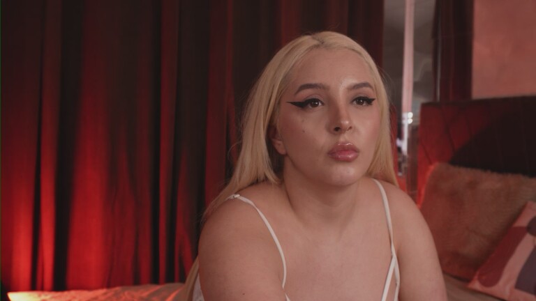 VictoriaMorrone's Streamate show and profile