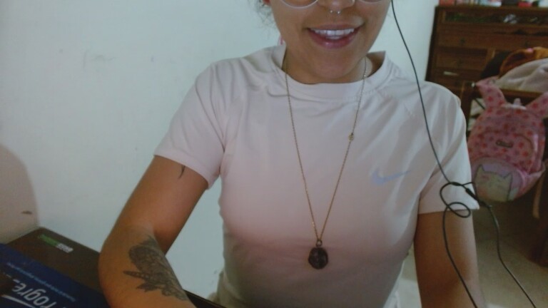 Lolaa888's Streamate show and profile