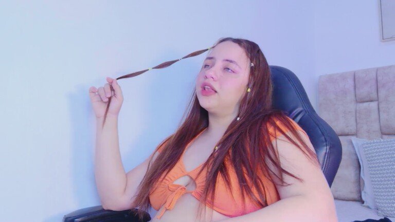 KariinaWong's Streamate show and profile