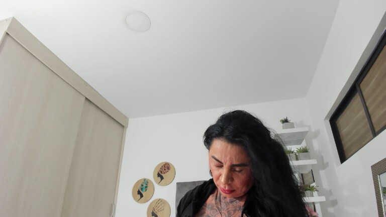 ScarletLyn's Streamate show and profile