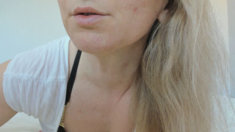 XxSweety_GirlxX's Streamate show and profile