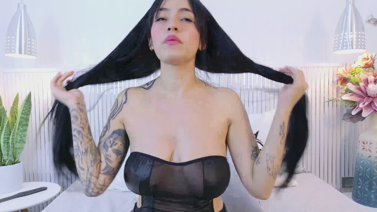 NICOLL_EVANSS's Streamate show and profile