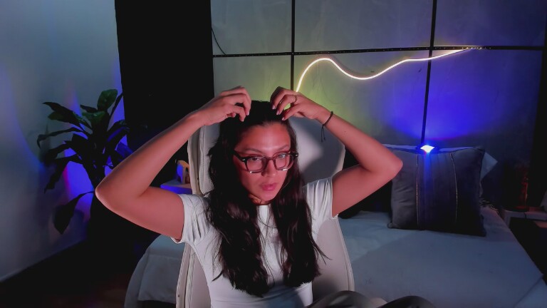 EmiilyMazzon's Streamate show and profile