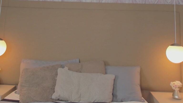 MiaTorricelli's Streamate show and profile