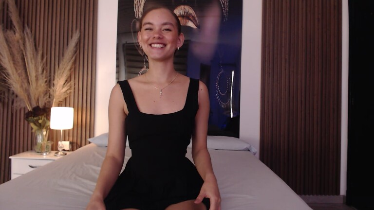 MiticaBrenner's Streamate show and profile