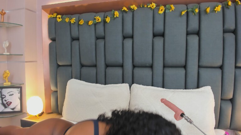 LIISAMENDEZ's Streamate show and profile