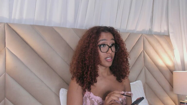 MaiaCox's Streamate show and profile