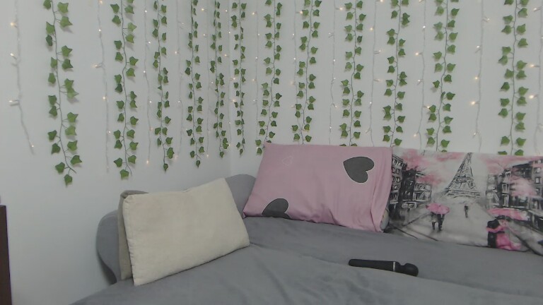 CARMIYNNA's Streamate show and profile