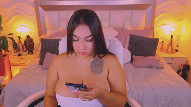 MartinaPiero's Streamate show and profile