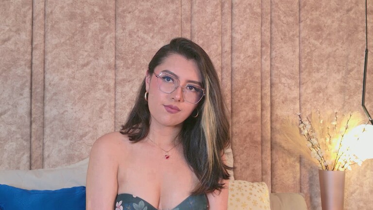 IsaRose's Streamate show and profile