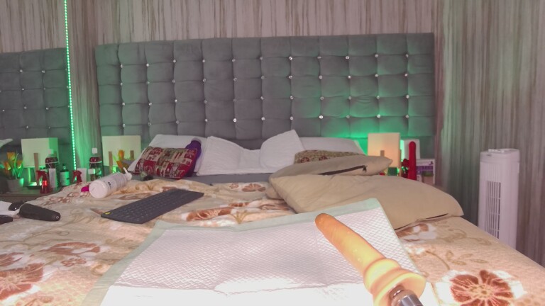 Pocahontasfg's Streamate show and profile