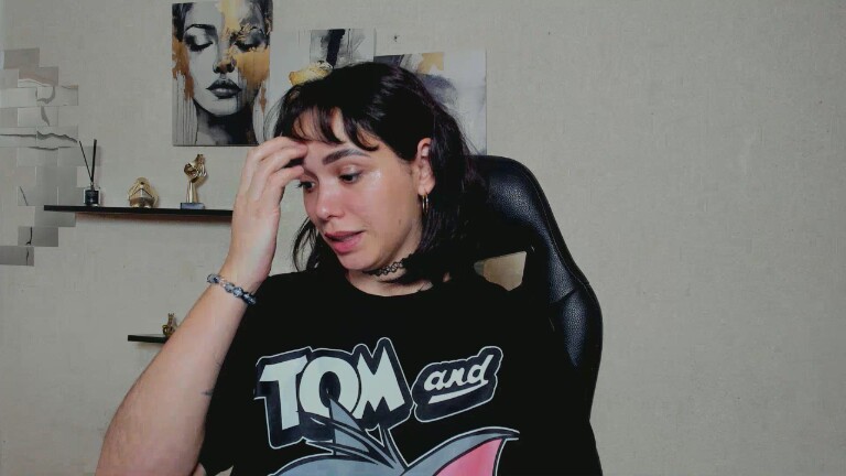 GlamNova's Streamate show and profile