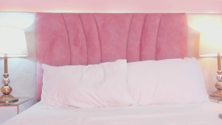 EmmaWeest's Streamate show and profile