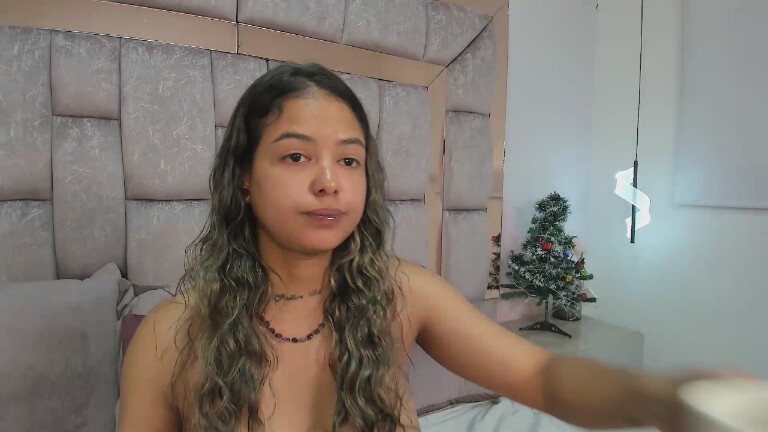 dulcelyra's Streamate show and profile