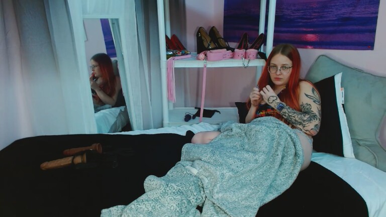 FoxyLilly's Streamate show and profile