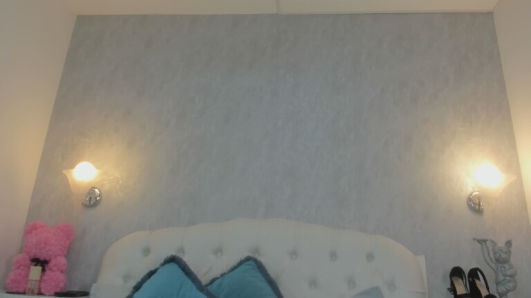 EmmilyMartinez's Streamate show and profile