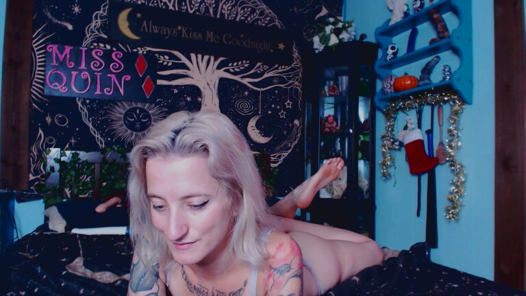 MissQuinCam's Streamate show and profile