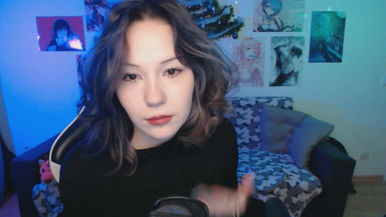 Minatyan18's Streamate show and profile