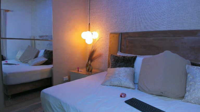 GabyMontclaiir's Streamate show and profile