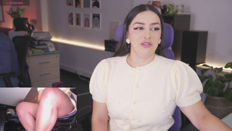 KimbeerlyClars's Streamate show and profile