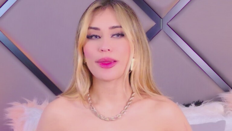 SandraSosa's Streamate show and profile