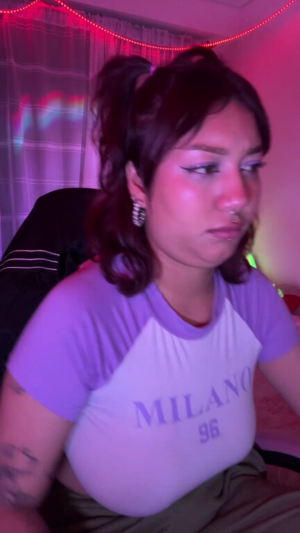 Ameliees's Streamate show and profile