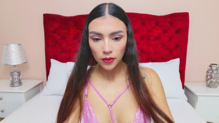 NoemiFerrer's Streamate show and profile